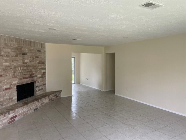 Building Photo - 16219 Delgado Dr