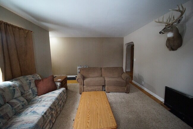 Living Room - 2300 Washington St