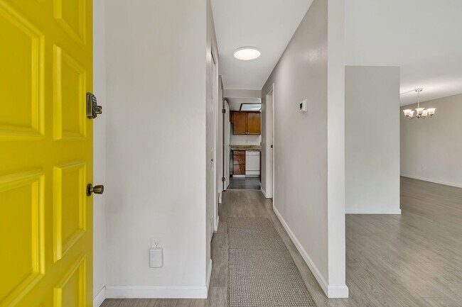 Foto del edificio - 3-bedroom, 1.5-bathroom home in Tacoma, WA