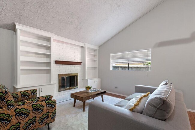 Foto del edificio - 12402 Whittington Dr