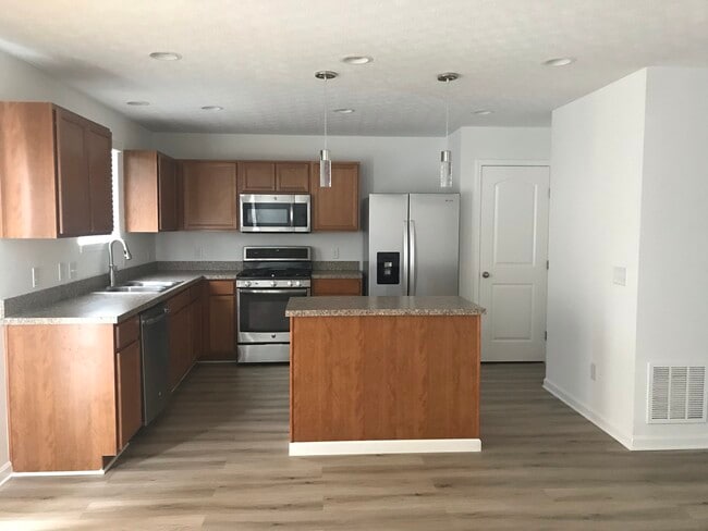 Kitchen - 8737 Cicada St