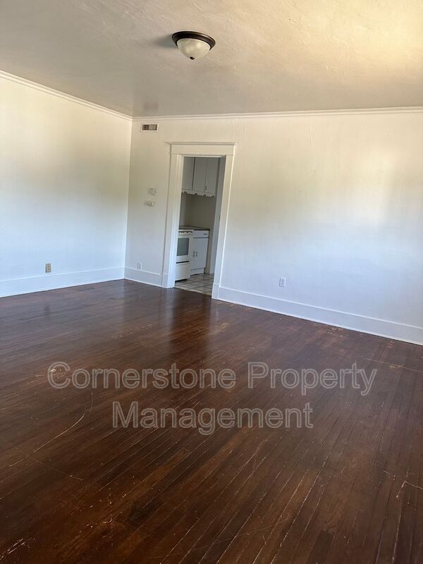 1326 3rd Ave S Unit 4, Fort Dodge, IA 50501 Condo for Rent in Fort