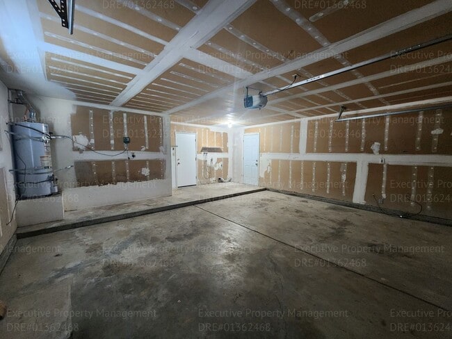 Foto del edificio - 3 bedroom/ 2.5 bathroom