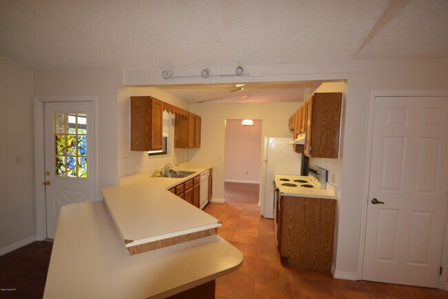 Foto del edificio - 131 Hammock Rd SE