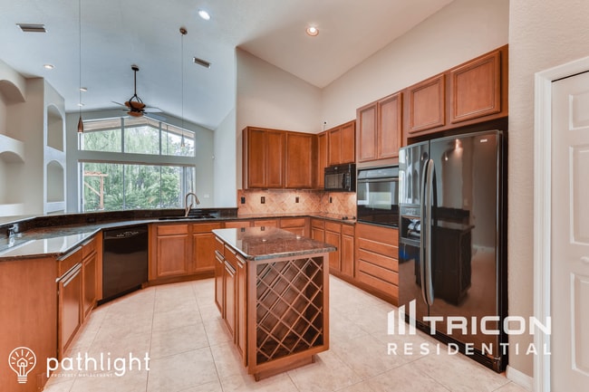 Building Photo - 27447 Kirkwood Cir