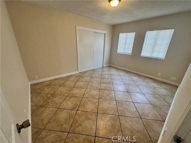 Foto del edificio - 10516 Clovis Ave