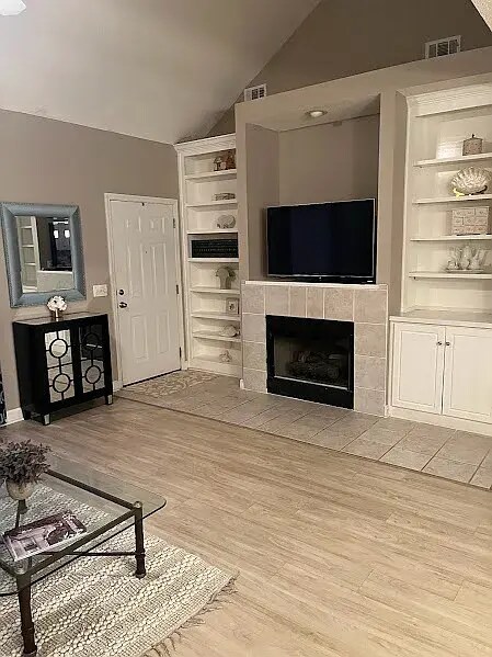 Foto del edificio - 102 Grey Oak Ct