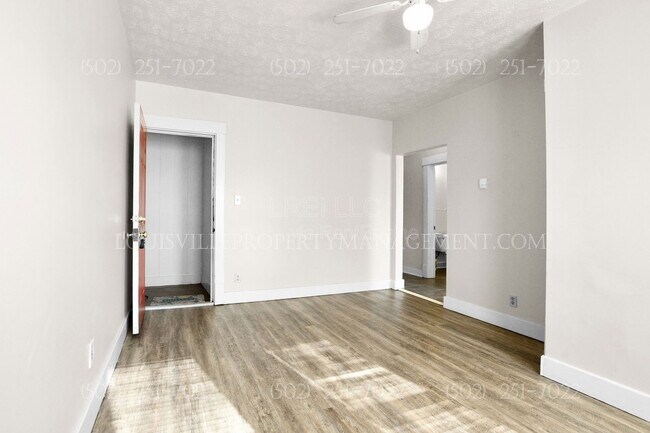 Foto del edificio - 1273 S Clay St