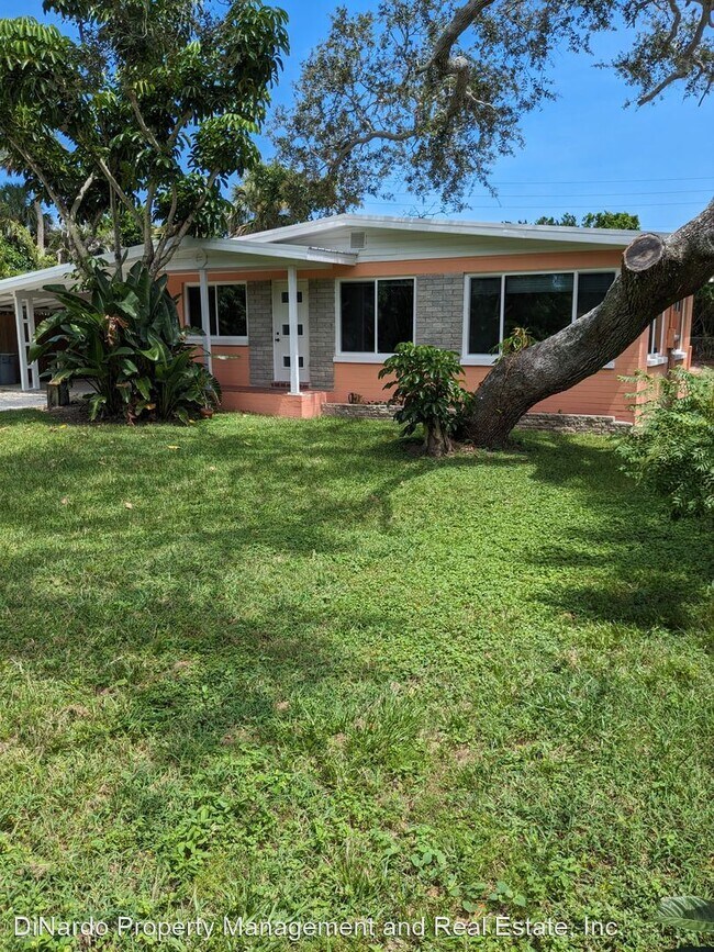 Building Photo - 3 br, 2 bath House - 2317 Dodge Dr