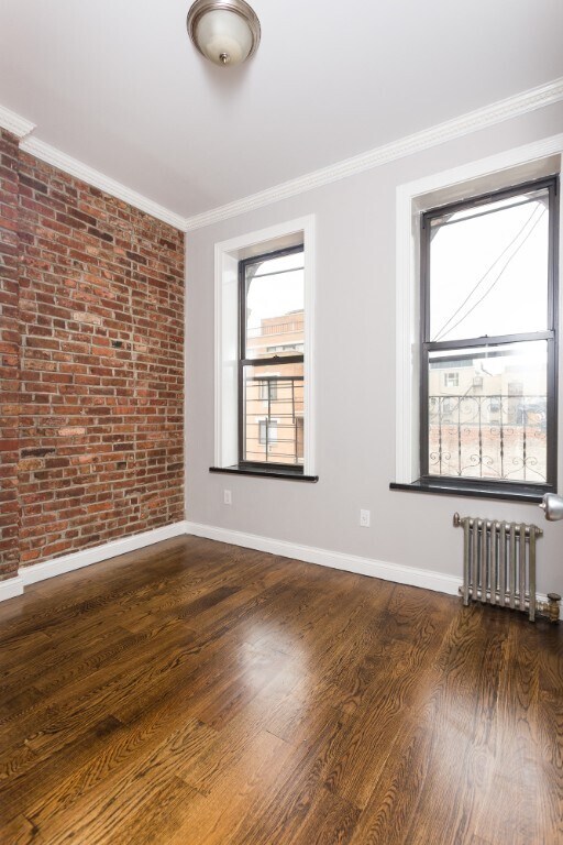 Foto del edificio - 325 E 5th St