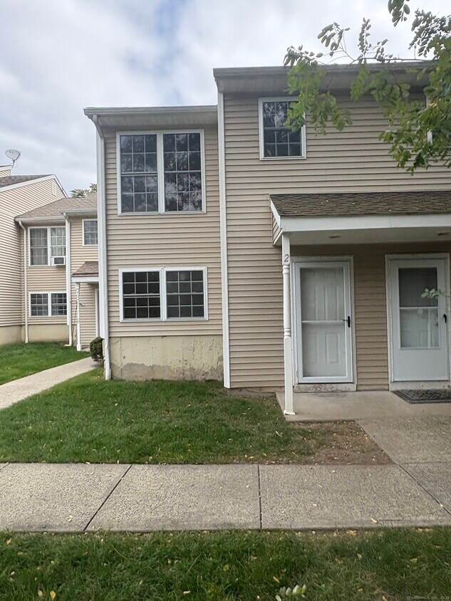 Foto principal - 92 Hamden Ave