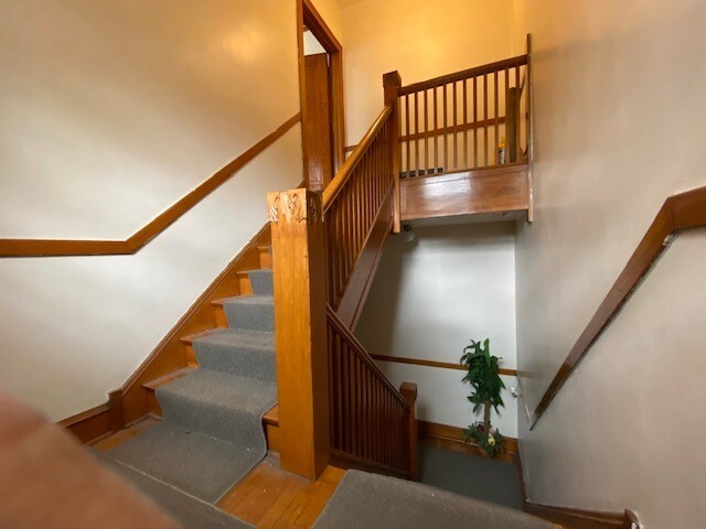 Building Photo - 5514 N Mango Ave