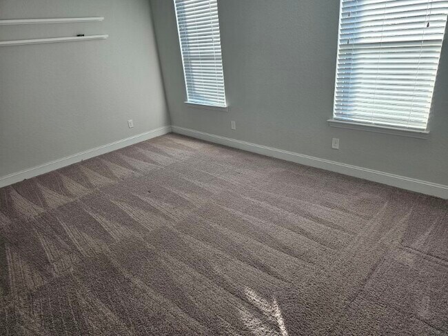 Building Photo - 9511 Bricewood Oak