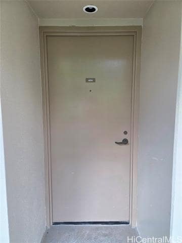 Building Photo - 512 Iolani Ave