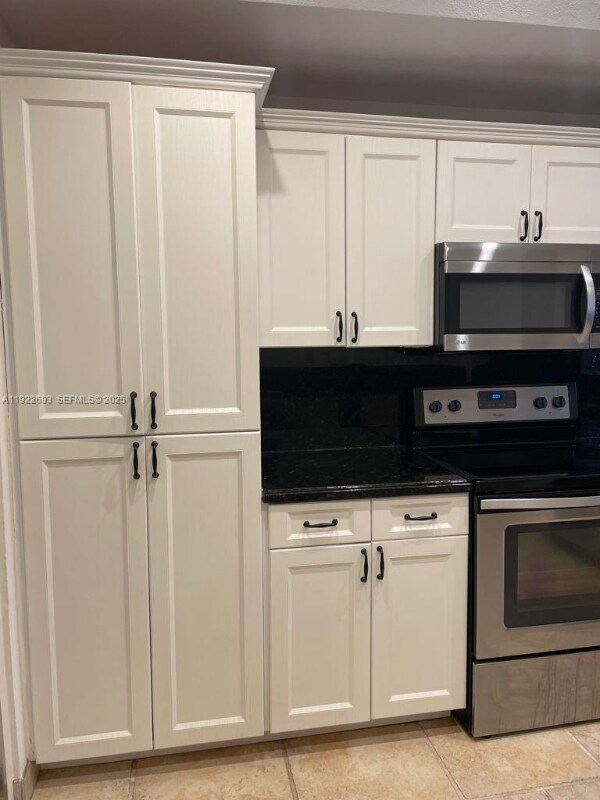 Foto del edificio - 3141 N Palm Aire Dr