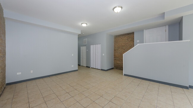 Foto del edificio - 6901 S Paxton Ave