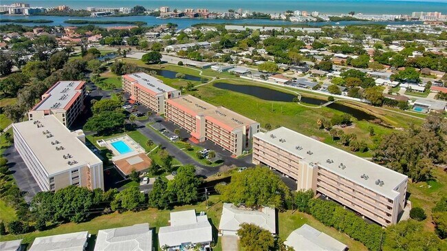 Foto del edificio - 9433 Harbor Greens Way