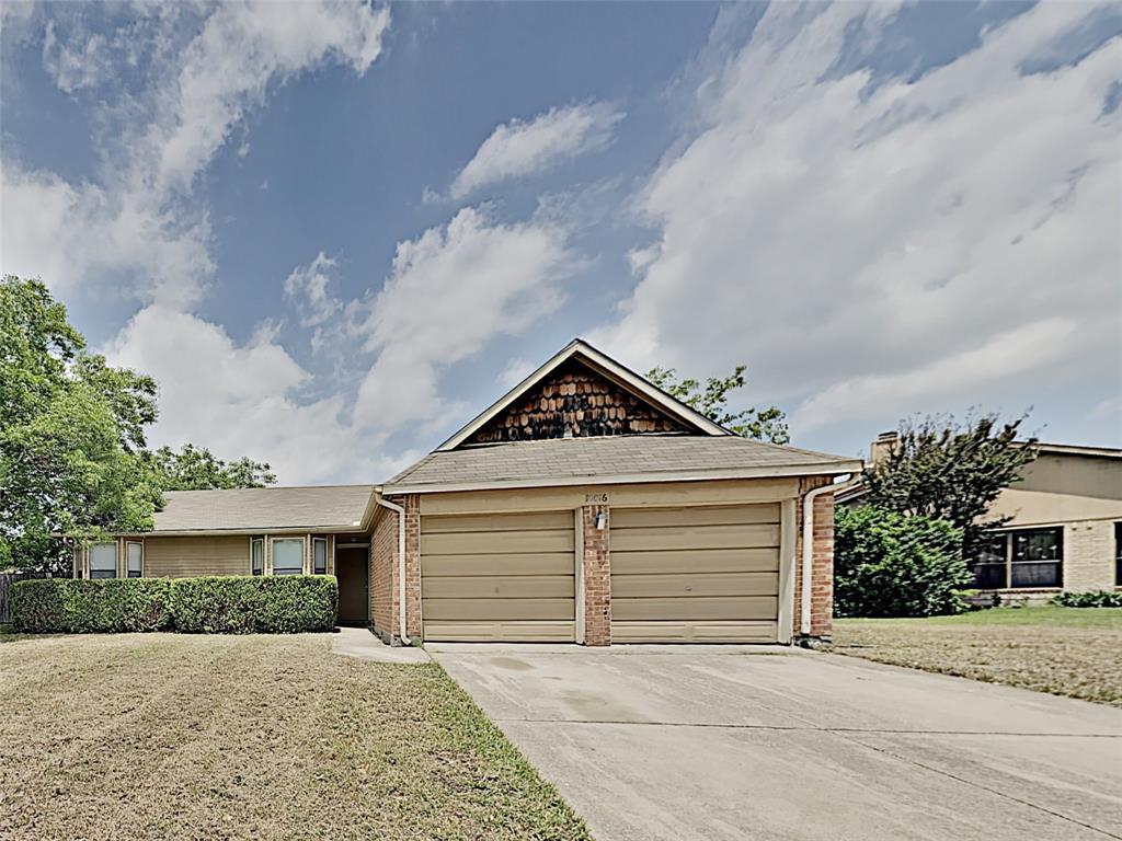 Primary Photo - 10016 Bugle Dr