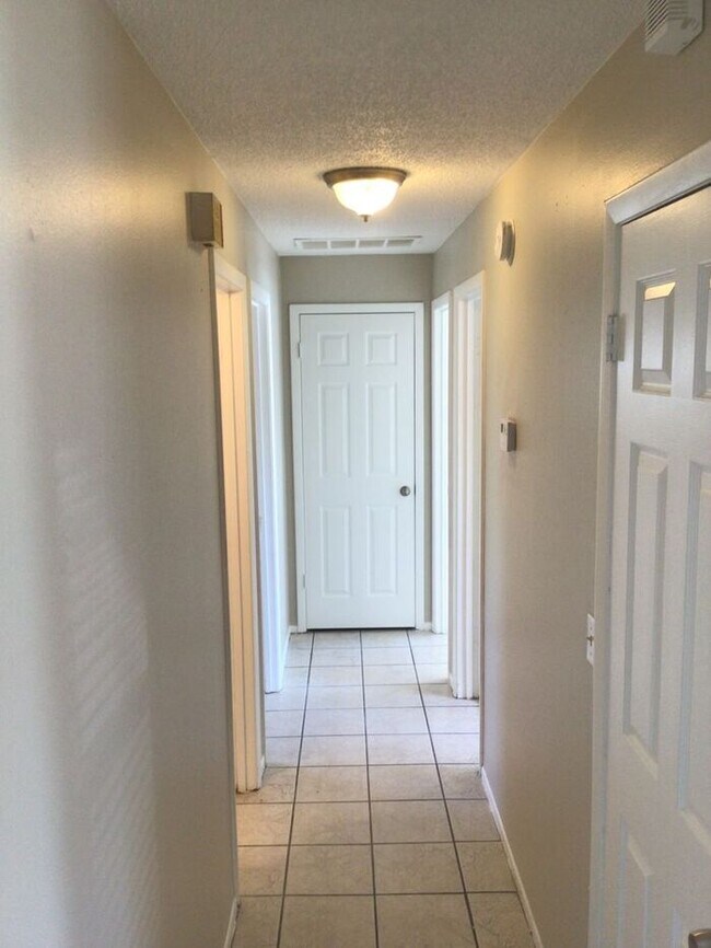 Foto del edificio - Available Now!!! $500 Off 1st Month's Rent...