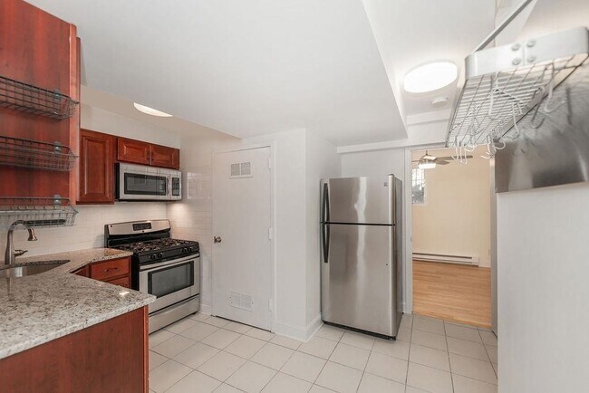 Foto del edificio - 351 1st St
