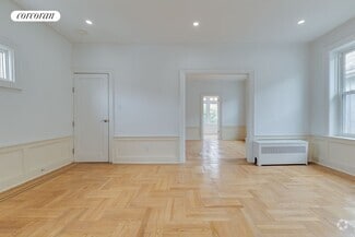 Building Photo - 152 E 53rd St