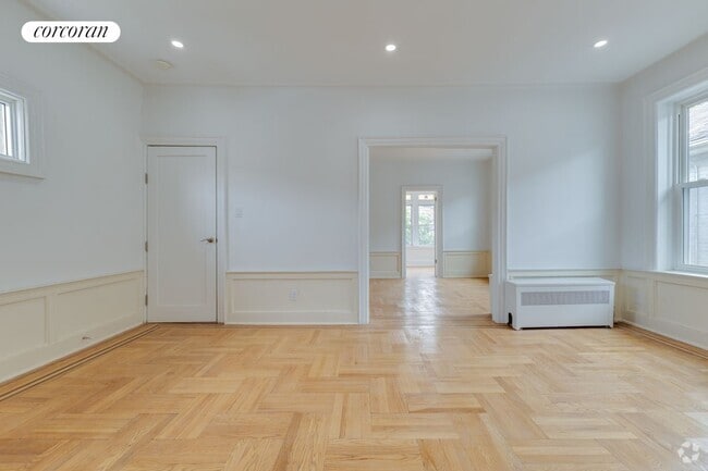 Building Photo - 152 E 53rd St