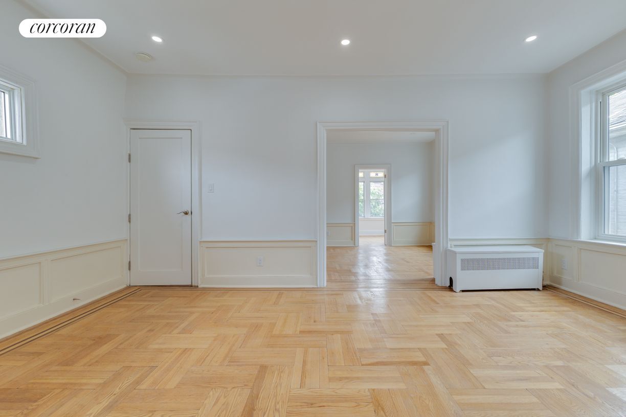 Foto principal - 152 E 53rd St