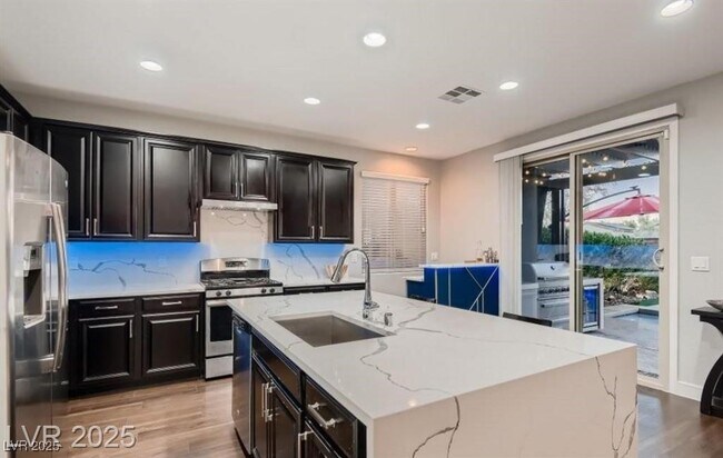 Foto del edificio - 7714 Sagamore Bay Ct