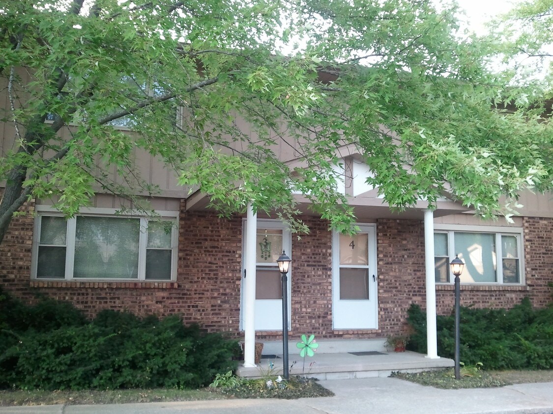 Front View - 18 Maxwell St