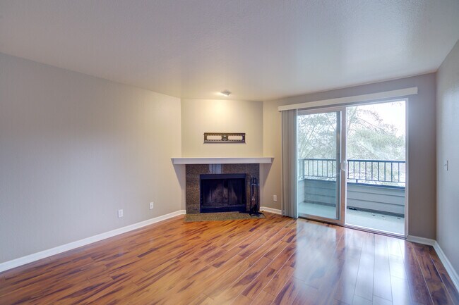 Foto del edificio - 726 Kirkland Cir