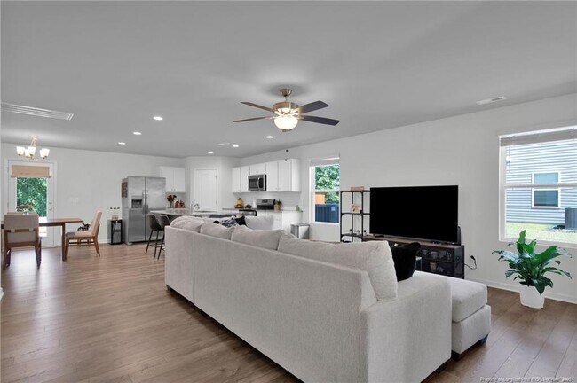 Foto del edificio - 156 Chinook Ln