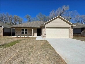 Building Photo - 831 Highgarden Cir