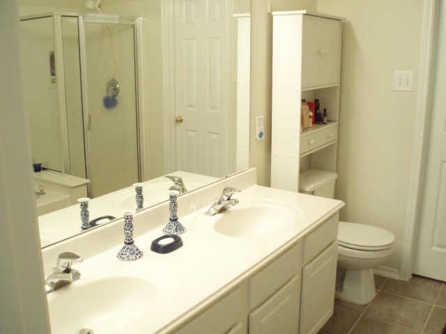 Building Photo - 11 Yarrow Ct