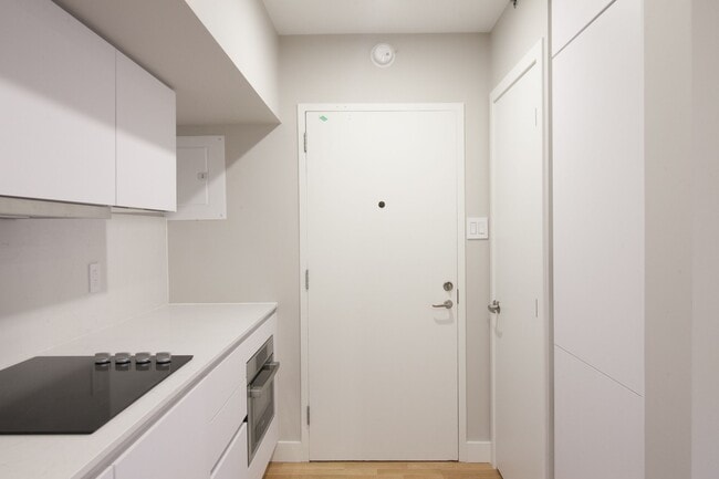 Building Photo - 3455 Rue Aylmer