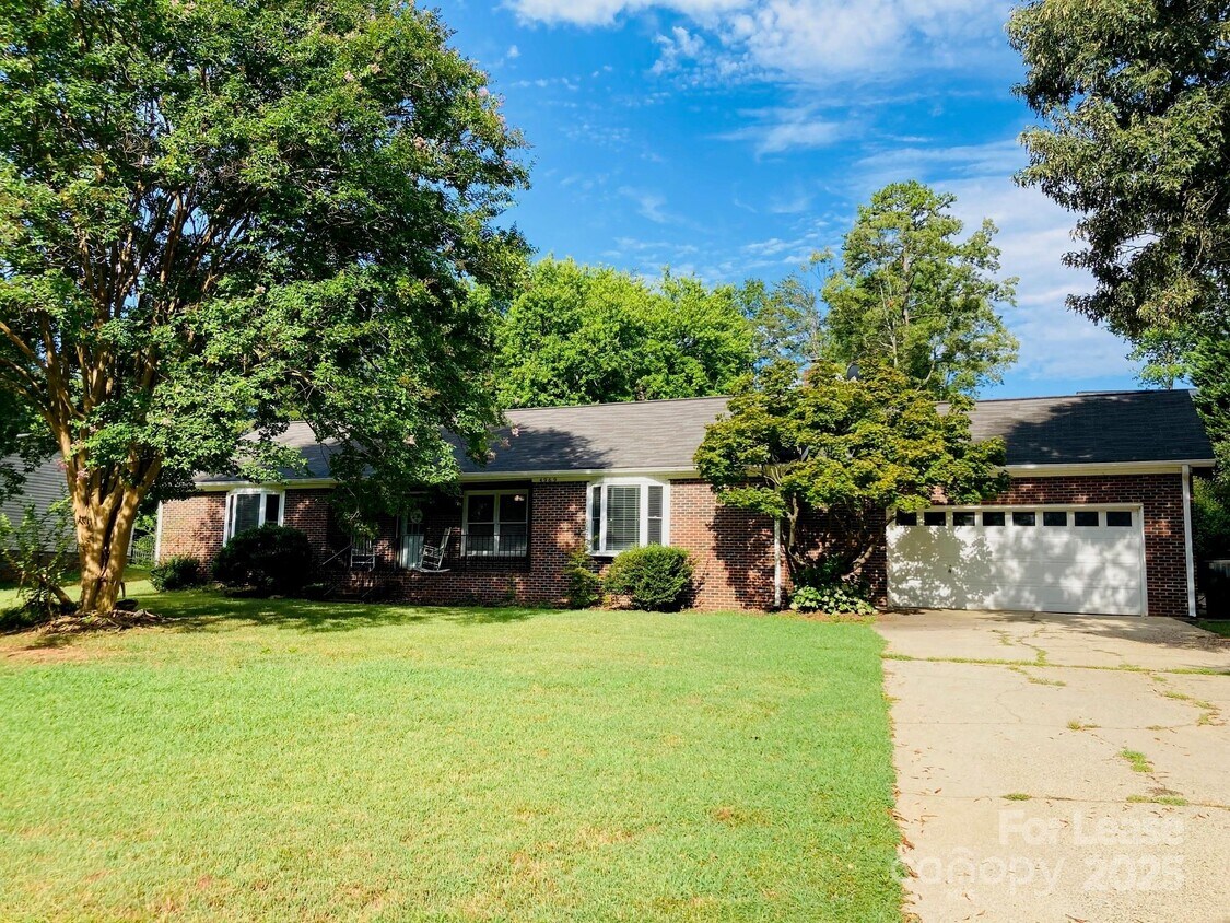 Foto principal - 4969 Moonlite Bay Dr