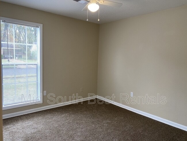 Building Photo - 3825 Audie Dr