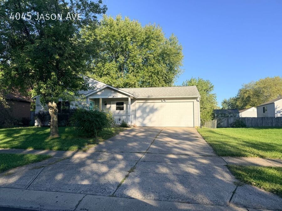 Foto principal - 4045 Jason Ave