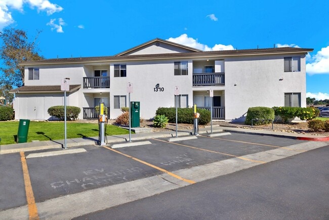 Building Photo - Valley Breeze Apartments