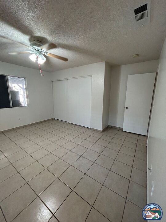 Building Photo - 22 Hawk St