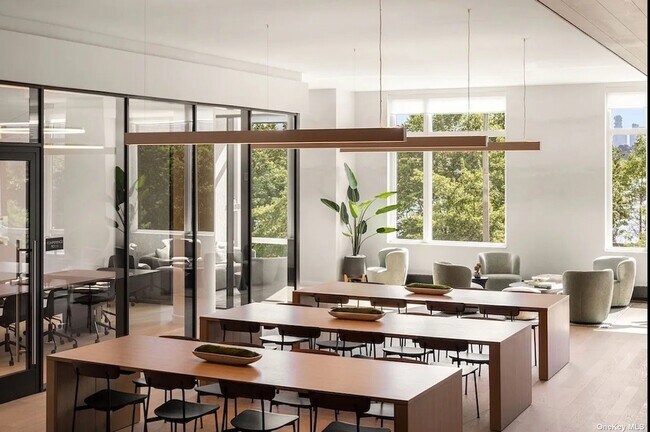Foto del edificio - 5627 2nd St