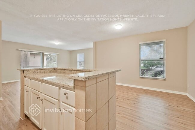 Building Photo - 2748 Ravenall Ave