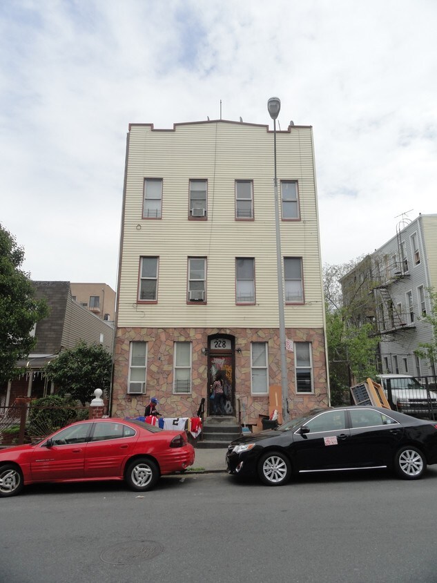 Primary Photo - 228 Jefferson Street