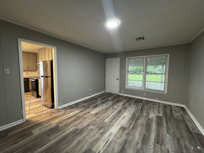 Building Photo - 406 Garden Homes Cir