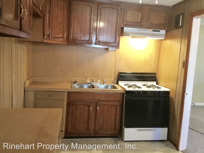 Building Photo - 3 br, 1.5 bath House - 410 Joe Louis St.