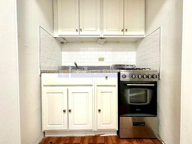Foto del edificio - 308 West 105th street