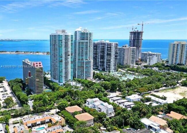 Foto del edificio - 2101 Brickell Ave