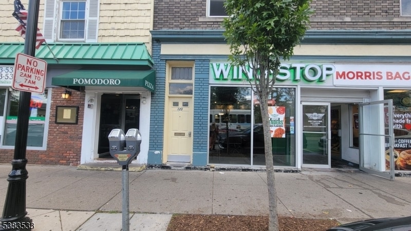 Primary Photo - 123 Morris St