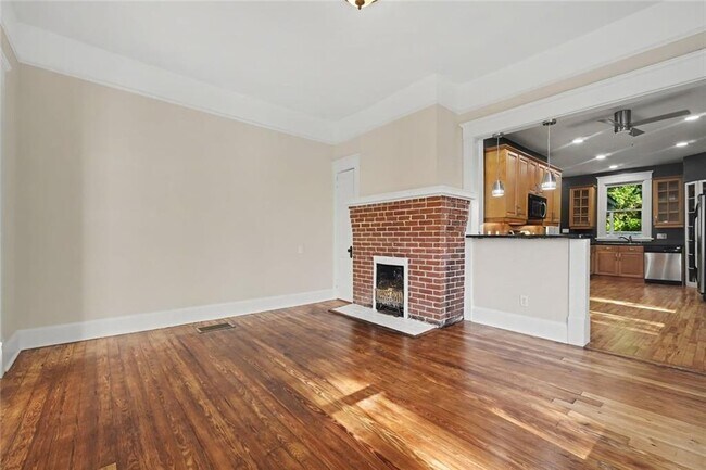 Foto del edificio - 954 United Ave SE
