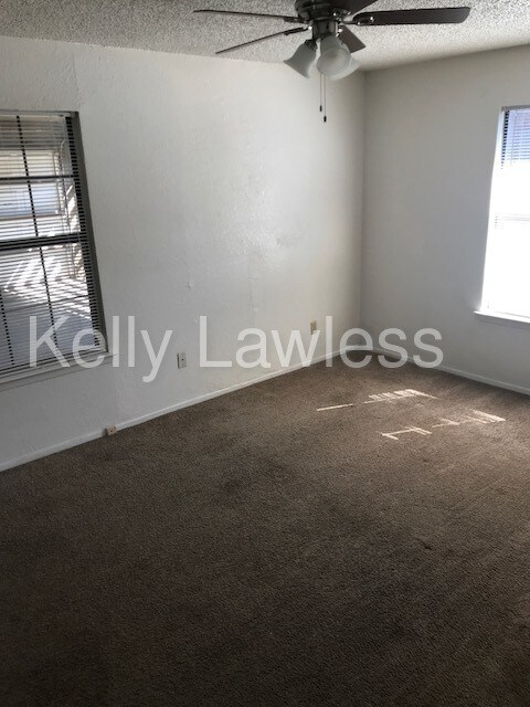 Building Photo - 2 bedroom duplex - John T White & HWY 820