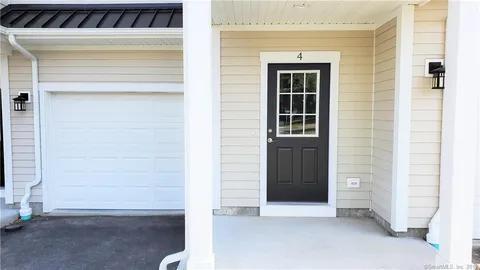 Foto del edificio - 38 Triangle St